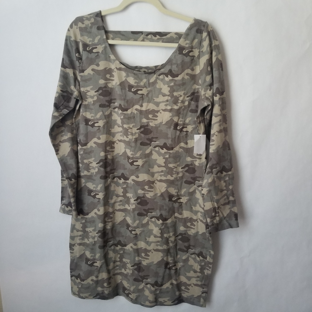 NWT Camo Bodycon Dress, 1XL (14-16)